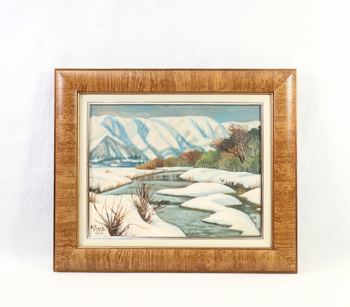 Genuine work by Suzuki Susumu, 1968 Oil painting Lake Biwa from Imazu Size F6 Born in Ishikawa Prefecture, Nigenkai Executive Committee Member, Makino, Shiga Prefecture, Early morning winter scenery of the white-covered Akasaka mountain and the river at its base 8352, Painting, Oil painting, Nature, Landscape painting