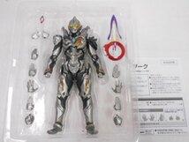 S.H.Figuarts　ウルトラマントリガー 中古品_画像3