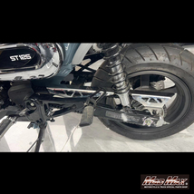 MADMAX Mr.Quick製 ホンダ DAX125/ST125用 ステンレス製 チェーンケース (MR19-DAX01-01) マッドマックス_画像2