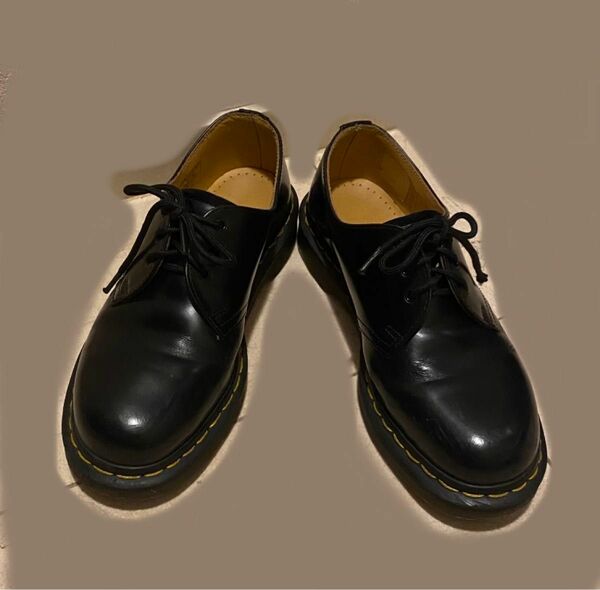 ドクターマーチン Dr Martens 3ホール ローファー 黒 革靴 ブラック UK5／EU38