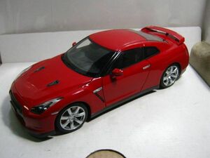 中古●ミニカー オートアート 1/18●ニッサン GT-R R35●レッド