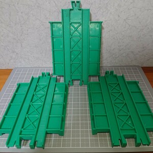 プラレール ガーター橋 緑色 3つセット【まとめて大量出品中】