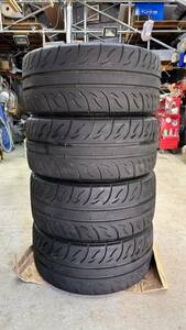 ◆VALINO PERGEA 08R◆255/35R18　4本セット　走行500キロ未満　美品　中古　ヴァリノ　ハイグリップ　18インチ　タイヤ 