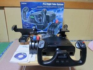 Saitek Pro Flight Yoke System プレミアムフライトヨーク＆クアドラント モジュール フライトシミュレーター