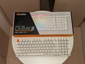 [中古美品] Glorious GMMK 2 Full Size Prebuilt USA White 国内正規流通品 メカニカルゲーミングキーボード (注意!スイッチ交換品)