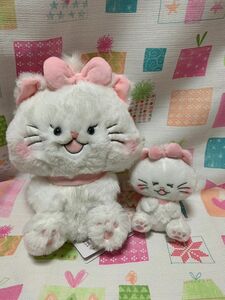 ディズニー　猫の日　cat day2023　マリー　おしゃれキャットぬいぐるみ + キーチェーン２点セット