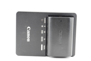 ★極上品★ CANON LC-E6 + LP-E6　純正品 #H923