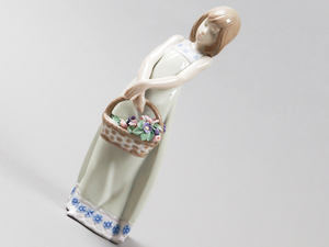 Gh5 LLADRO リヤドロ お花の宝物 フィギュリン