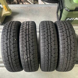 155/65R14 トーヨーガリットGIZ 中古スタッドレスタイヤ４本セット　2016年製　深溝