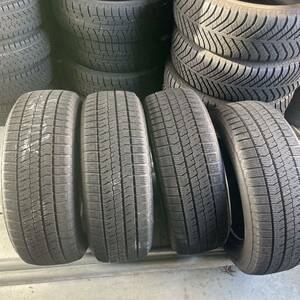 215/60R16ブリヂストン　BLIZZAK　VRX2 2018年製　４本　中古スタッドレスタイヤ