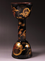 【ONE’S】時代和楽器 極上細密造 黒漆塗金蒔絵鼓 雅楽器 胴長25.1cm 大鼓 小鼓 太鼓 能楽 狂言 和太鼓 打楽器 時代物_画像3