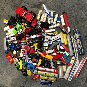 ミニカー トミカ おもちゃ　トラック 電車　バス　まとめ売り　ミニカー　色々まとめ売り 150個