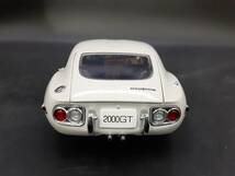 ta1203/13/35 中古品 TOYOTA 2000GT EBBRO Premium Collection 1/24 white_画像4