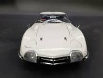 ta1203/13/35 中古品 TOYOTA 2000GT EBBRO Premium Collection 1/24 white_画像6