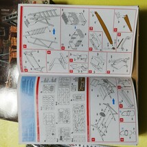 ☆地　1/35 ミニアート　MiniArt 工事セット　レンガ　作業台　脚立　工具いろいろ　未組立 　_画像6