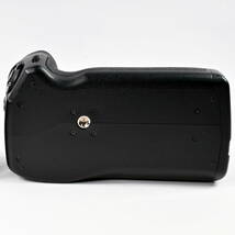 現状品販売 PENTAX BATTERY GRIP D-BG5 + NEEWER D-BG5 ペンタックス バッテリーグリップ 管理番号A252-9_画像5