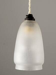 フランスアンティーク 1920年代の吊り下げガラス ランプ　　シンプルなランプ　素朴な印象　ショップデイスプレイ　店舗什器