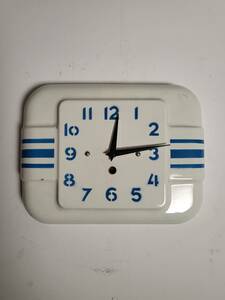 フランス アンティーク 　ノーブランド　白とブルーのさわやかな掛け時計　マリン調　可愛いオブジェ　ショップデイスプレイ