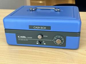 142 手提げ金庫 CARL CASH BOX CB-8200 カール事務器 小型 キャッシュボックス ブルー