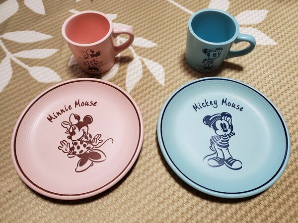 ディズニー　Disney マグカップ　ペア　ミッキー　ミニー　Sango　 プレート 食器