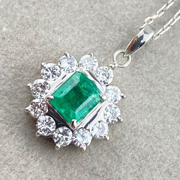 【10-14】エメラルド ダイヤモンド ネックレス E0.49ct D0.5ct