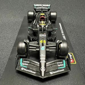 【44】 ブラーゴ F1 1:43 2023年 メルセデス-AMG W14 No.44 ルイス・ハミルトン ドライバー & 専用ケース付の画像3