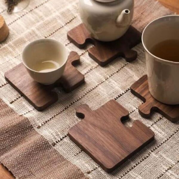 【4点セット】 コースター 木製 茶托 木製コースター 北欧雑貨 インテリア 茶色 パズル型 パズルコースター おしゃれ