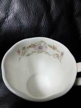 ロイヤルドルトン　Royal Doulton THE WEDDING ブランベリーヘッジ　マグカップ_画像3