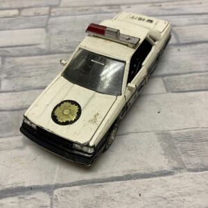 1718番　ダイヤペット 日産 スカイライン　警視庁　庁パトロールカー ヨネザワ DIAPET 車 ジャンク