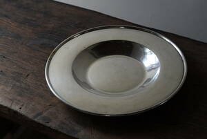 古いシルバープレートのワイドリム皿 大皿 プレート 丸盆 / イギリス / アンティーク 古道具