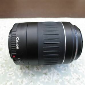 Canon EF 55－200mm F4.5-5.6ⅡUSM、310ｇと軽量コンパクトなフルサイズ対応レンズ、カビや曇りは見られず動作正常です。の画像3