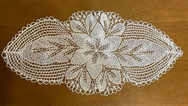 クンストレース ドイリー Flo ハンドメイド