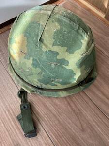 アメリカ軍ヘルメット ベトナム 戦争　安全ピン　手榴弾ピン付き　米軍実物