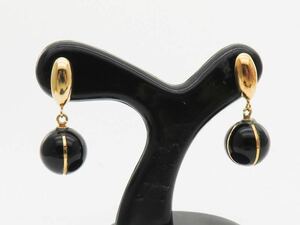 K18YG×天然ブラックオニキス丸玉　ぶら下がりピアス　18金イエローゴールド アクセサリー 可愛い　中古　ゆらゆらピアス