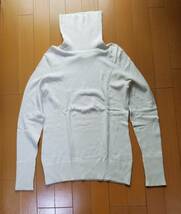 BANANA REPUBLIC バナリパ　オフホワイト　シルク混薄手タートルネックセーター_画像1