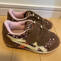 送料込み　asics アシックス キッズシューズ　スクスク　15.5cm 茶色×ピンクハート柄　suku2 足によい履かせやすい靴を　送料無料_画像4