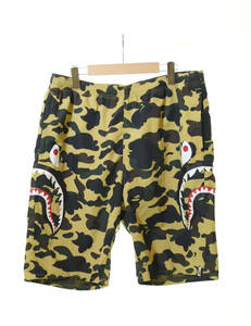 △ A BATHING APE アベイシングエイプ 1st camo side shark ハーフパンツ 001SPI301020M size2XL カモ柄 103