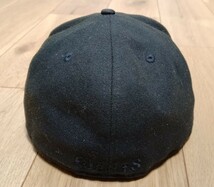 美品送料込 NEW ERA 読売ジャイアンツ 59FIFTY キャップ 61.5cm 7 3/4 ブラックアウト 巨人 帽子 NPB_画像3