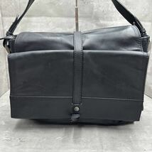 1円■最高級■ GIORGIO ARMANI ジョルジオアルマーニ メンズ ショルダーバッグ メッセンジャー ビジネス A4◎ 大容量 斜めがけ レザー 黒 _画像2