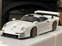 UT models 1/18 PORSCHE 911 (993) GT1 ストリートバージョン ポルシェ911 (993) GT1 STREET 1996 (White) USED 打倒マクラーレン F1 _画像2