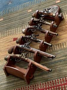 DENIX Flintlock Pistol デニックス フリントロックピストル 古式銃 装飾品 6丁 & 純正木製6丁掛けガンラック付 