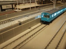 TOMIX JR103系通勤電車（JR西日本仕様・黒サッシ・スカイブルー）基本セット訳あり美品_画像2