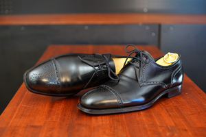 クロケット&ジョーンズ◆Crockett&Jones◆THIERRY◆6D◆24～24.5㎝相当◆黒◆ブラック◆パンチドキャップトゥ◆ハンドグレード