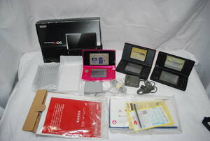 中古品 初期化済み 任天堂 3DS DSi 本体 セット ゲーム機 TWL-001 USG-001 CTR-001 2006.2008.2010年 取説 充電器 