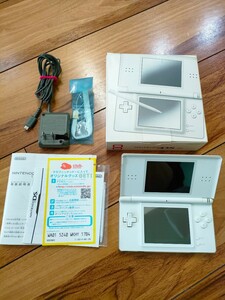 任天堂　Nintendo　 ニンテンドーDS Lite （クリスタルホワイト）　送料無料