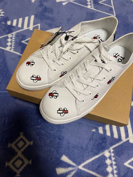 TOMMYJEANSスニーカー