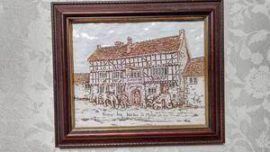 額装ハンドペイントストーンウエア アートレリーフ 英国 MERE SIDE ARTWARE Historic Britain THE GEORGE INN(20.2×17㎝）Colin Willman