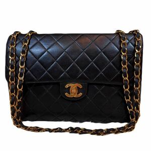 超美品　CHANEL シャネル　デカマトラッセ30 ラムスキン　シリアルシール・ブティック有　チェーンショルダー　ターンロック　４番台