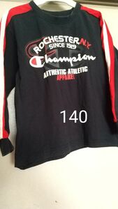 長袖T シャツ　ロングTシャツ　140 Champion　チャンピオン　紺　ロンT