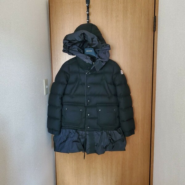 モンクレール【美品】SARINA サイズ00 ダウン レディース ブラック ジャパンタグ MONCLER 